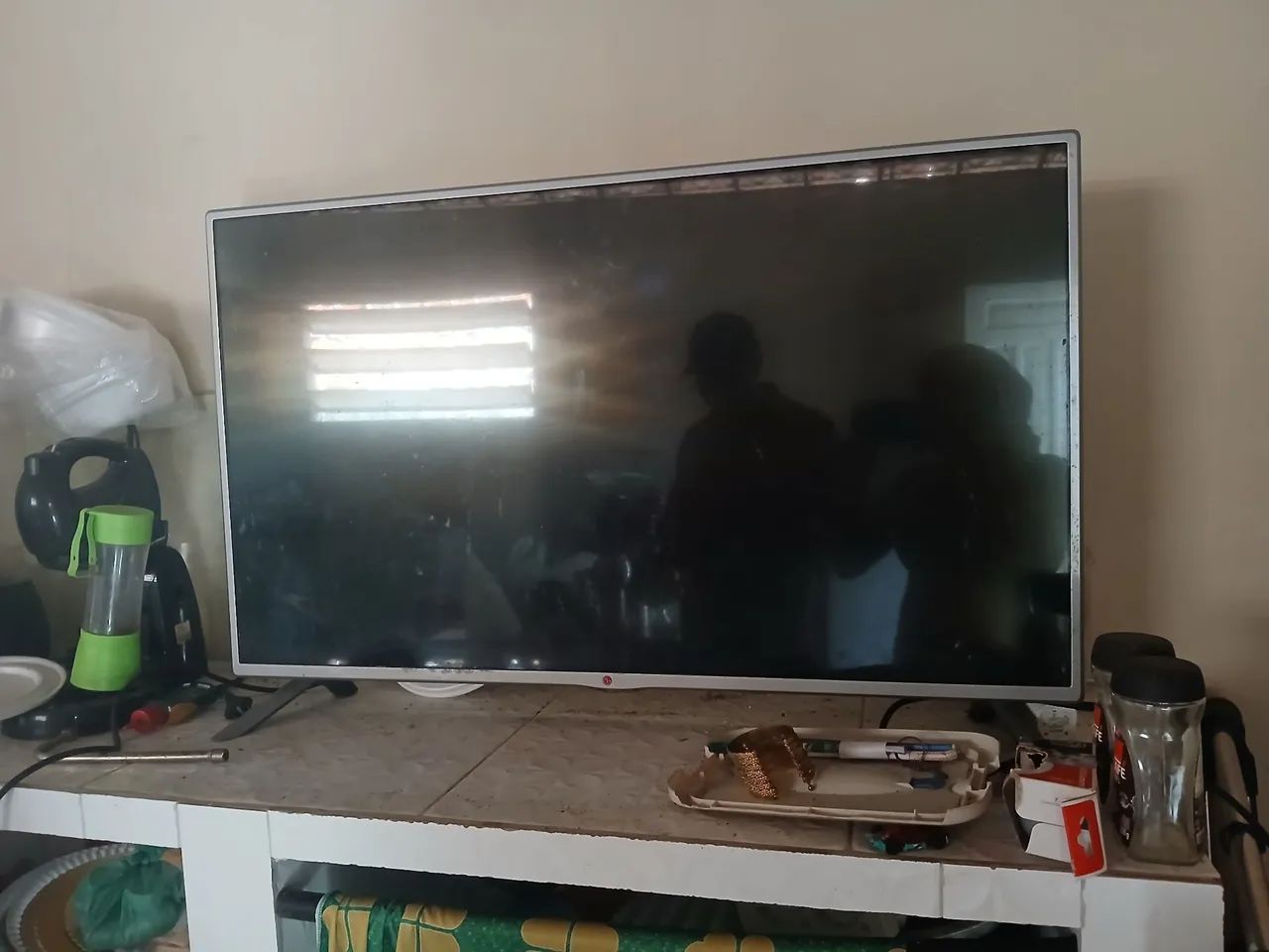 Tv LG retirada de peça  - Foto 2