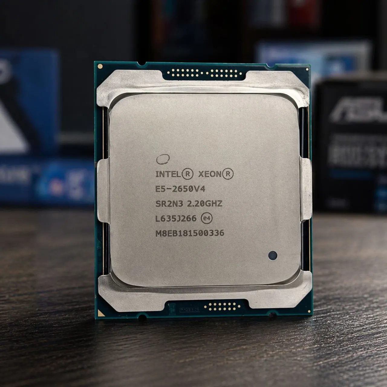 机 KIT COM 3 PROCESSADORES INTEL XEON E5-2680 V4 - Processadores