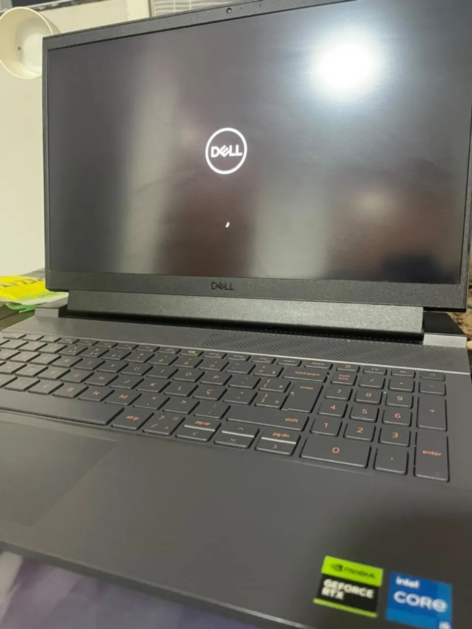Dell G15 5530 