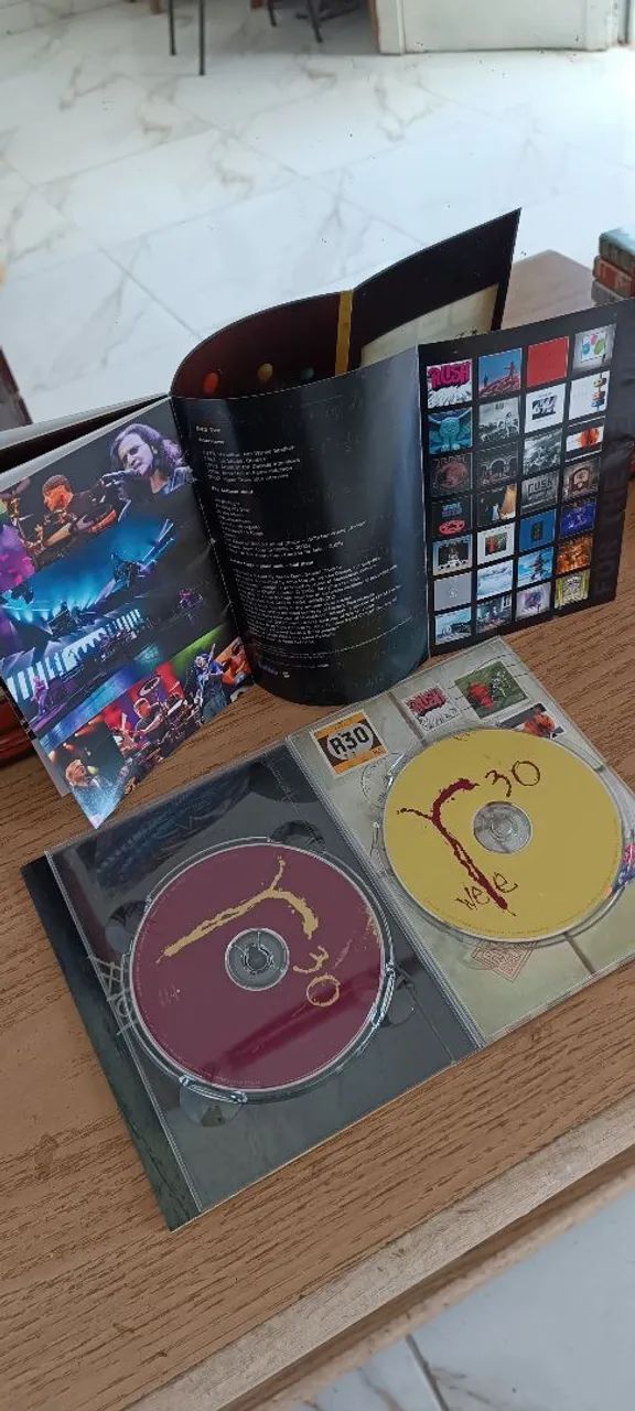 DVD duplo RUSh R30 World Tour (impecável novíssimo) - Foto 4