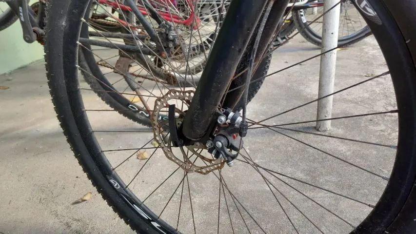 Bicicleta Aro 29 GTI - Pouco usada - Foto 2