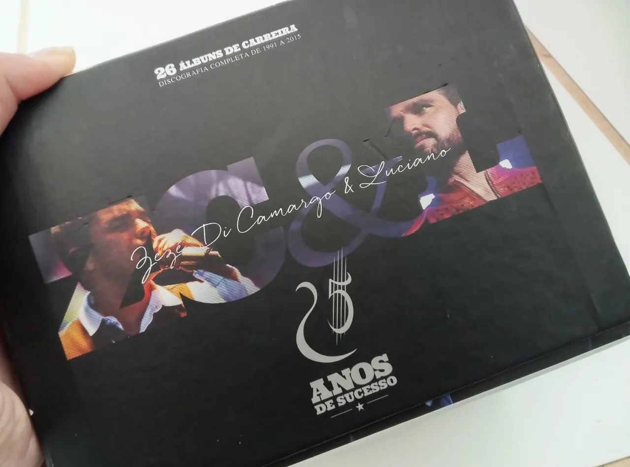 RARIDADE - BOX COLECIONADOR ZEZE DI CAMARGO & LUCIANO - CDs, DVDs