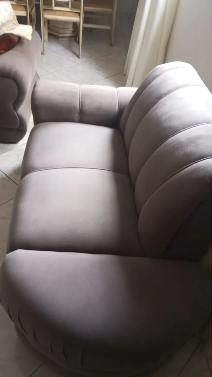 Sofá cinza com 1m55 - Foto 2