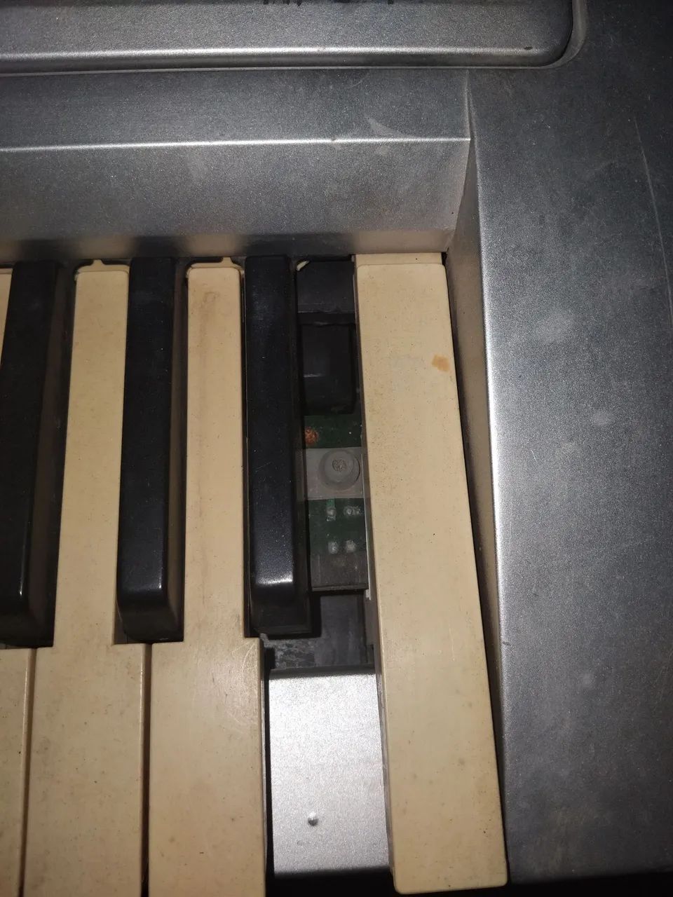 Vende - se teclado musical CSR usado.. - Foto 4