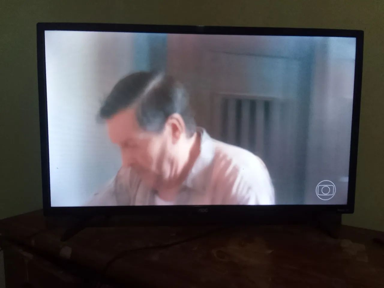 Vendo tv AOC 32 polegadas  - Foto 2