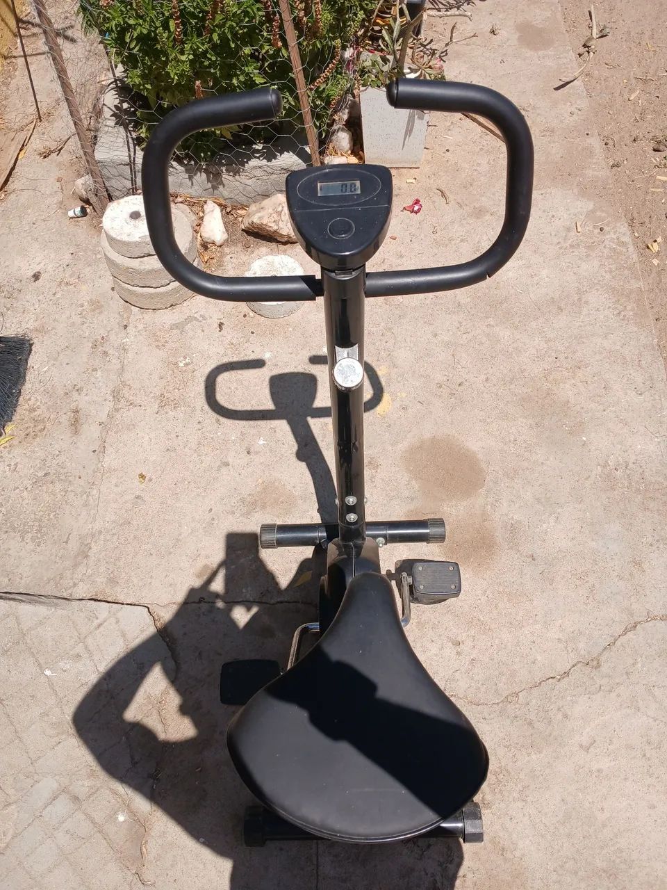 Bicleta Ergometrica semi nova! Usada duas vezes só.