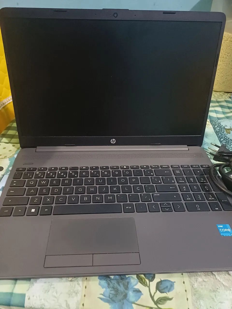 Vende - se notebook HP core i3 