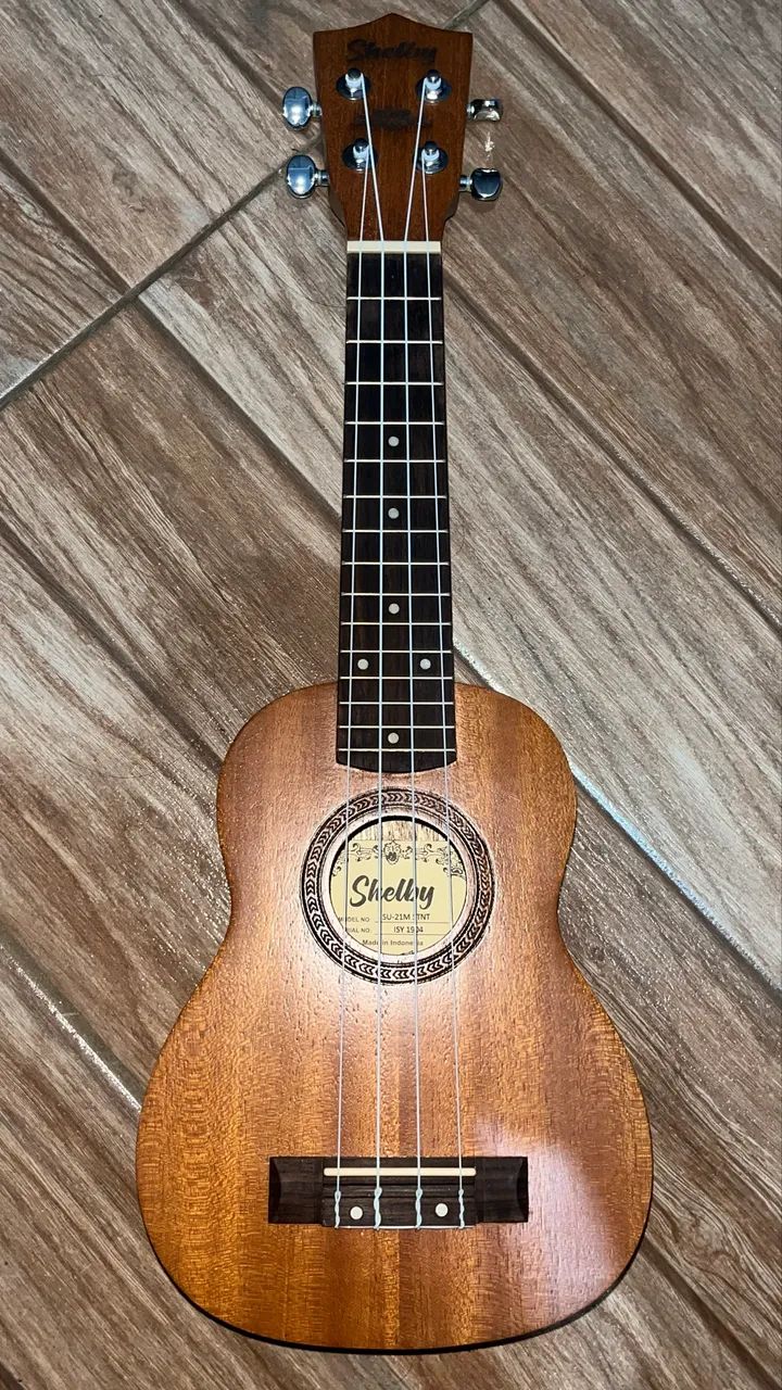 Ukulele SHELBY Soprano Acústico