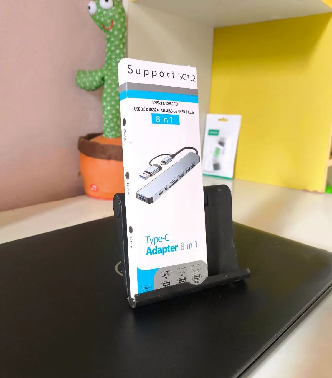 Adaptador Hub 8 em 1  USB - A / USB - C