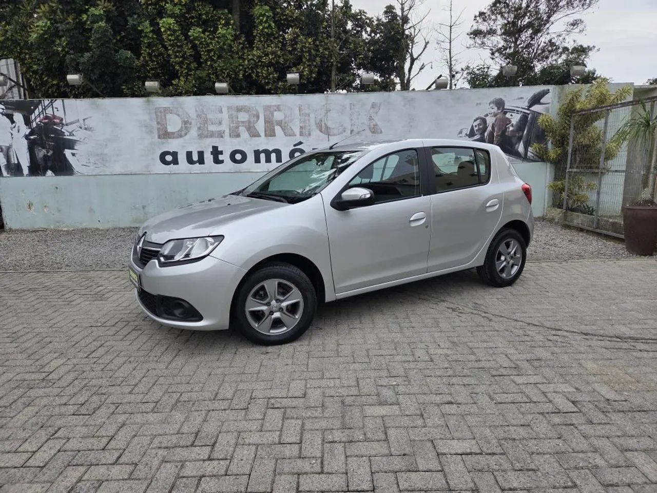Renault Sandero Expression Flex 1.6 16V 5P 2017 - Foto 2