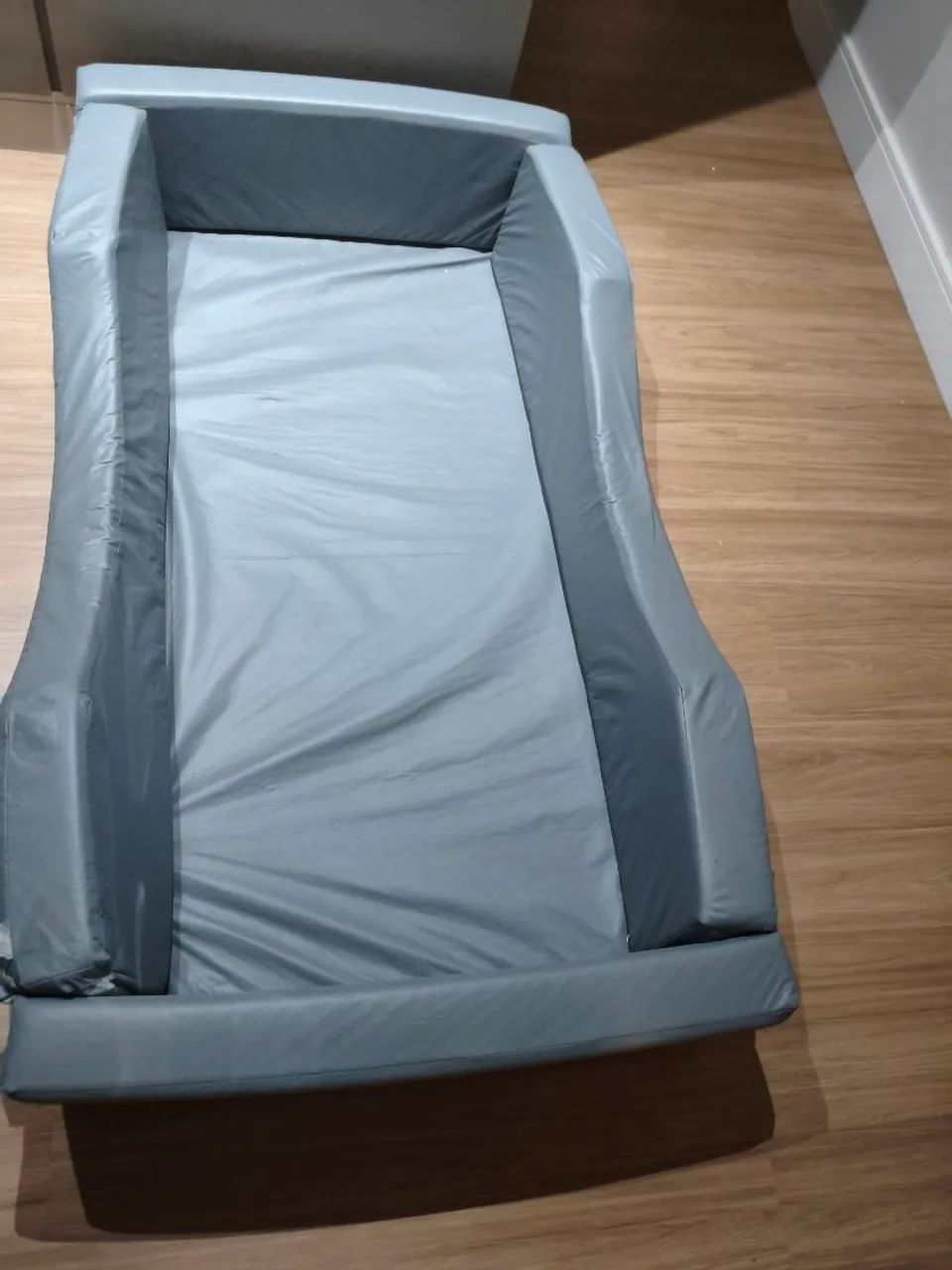 Vendo mini cama montessoriana com colchão  - Foto 3