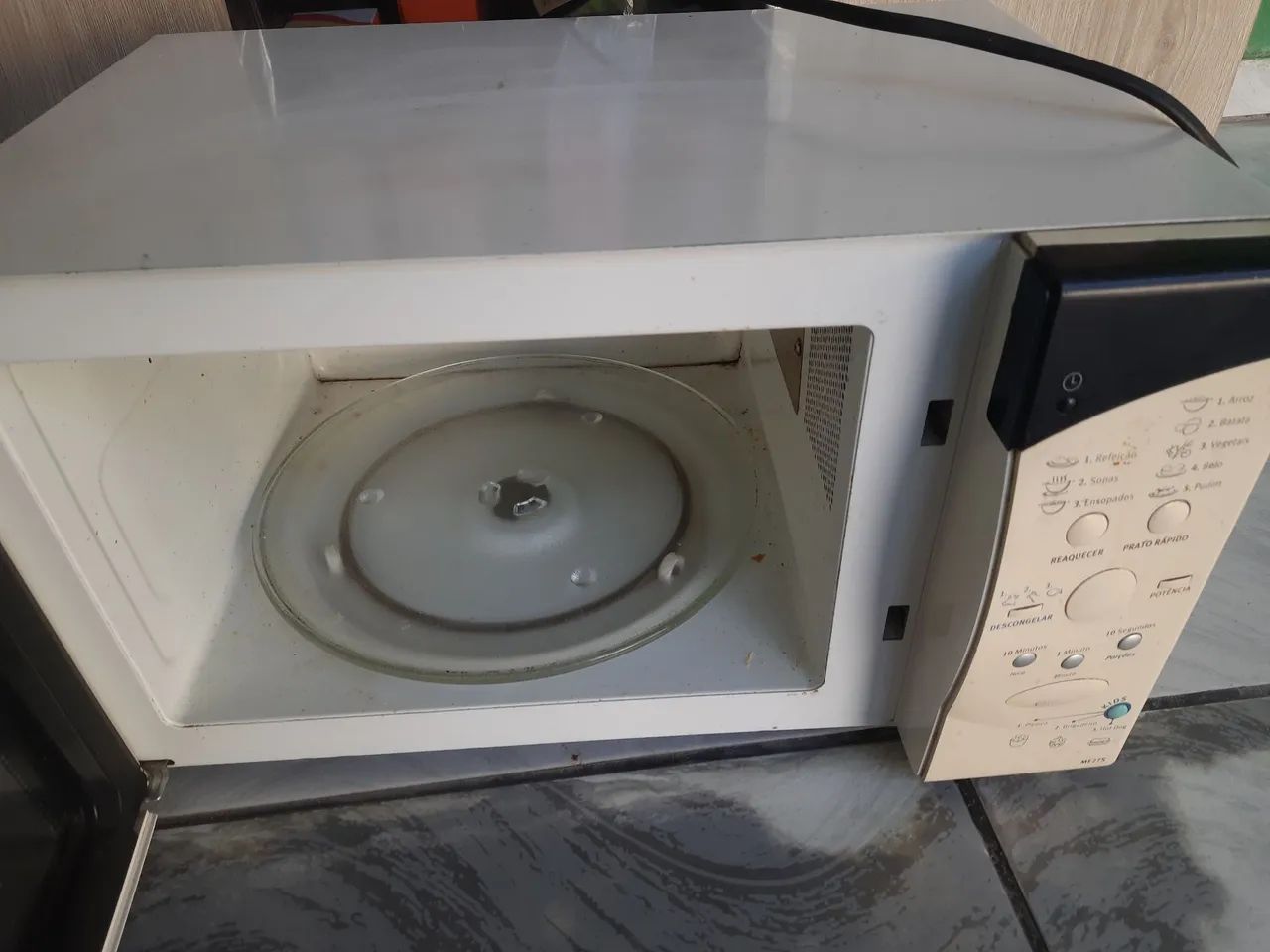 Micro-ondas usado com defeito - Foto 3
