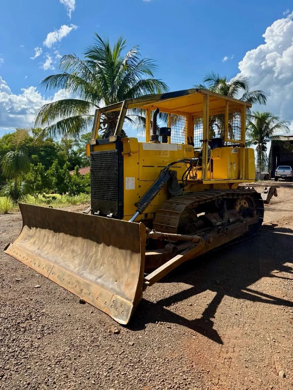TRATOR DE ESTEIRA NEW HOLLAND 