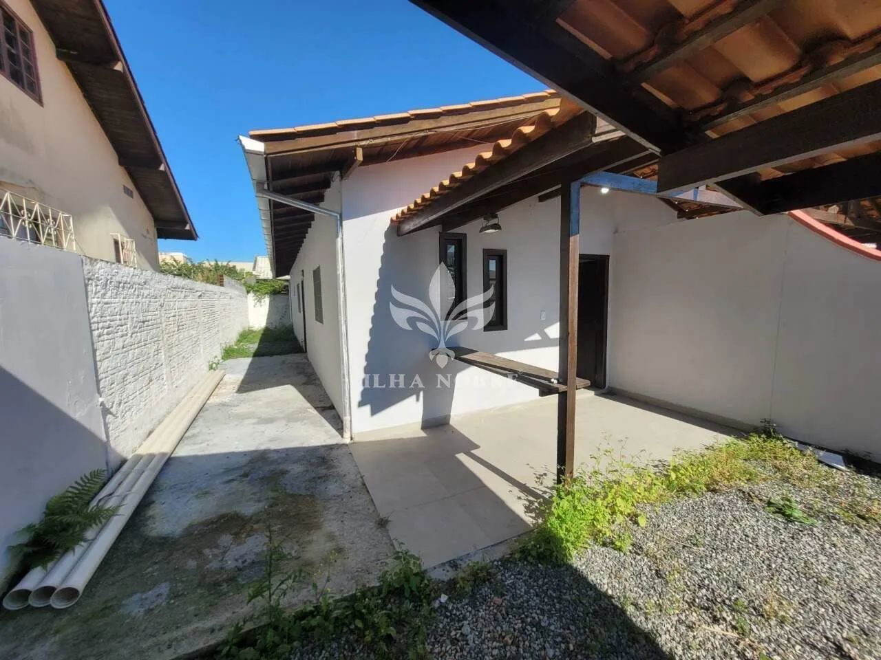Casa para Locação com Quintal amplo e 1 Quarto no Carianos - Florianópolis/SC - Foto 4