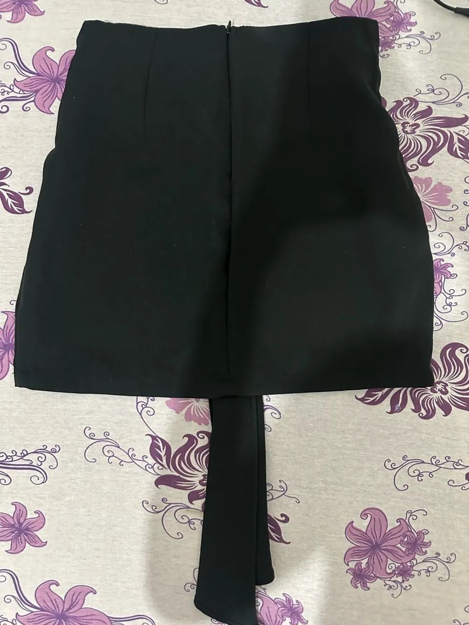 Saia preta  - Foto 4