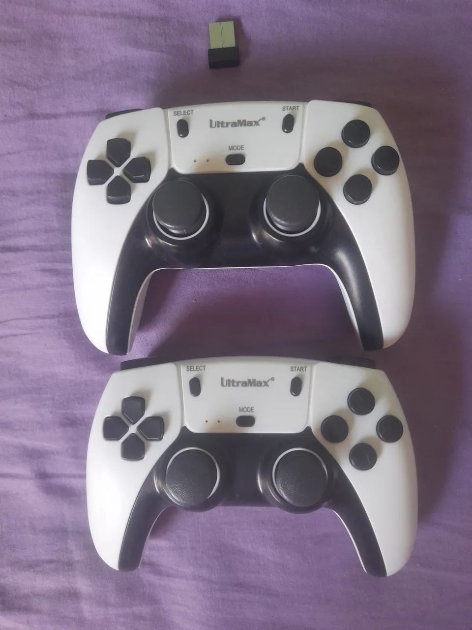 Dois controles de videogame M 15 Plus funcionando perfeitamente - Foto 2