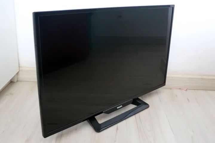 TV Philips 32" LED HD - 32PHG4900 - 2 HDMI + USB - Impecável - Foto 2