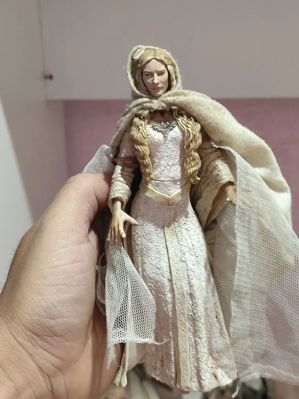 bonecos da Galadriel e Eowin. 