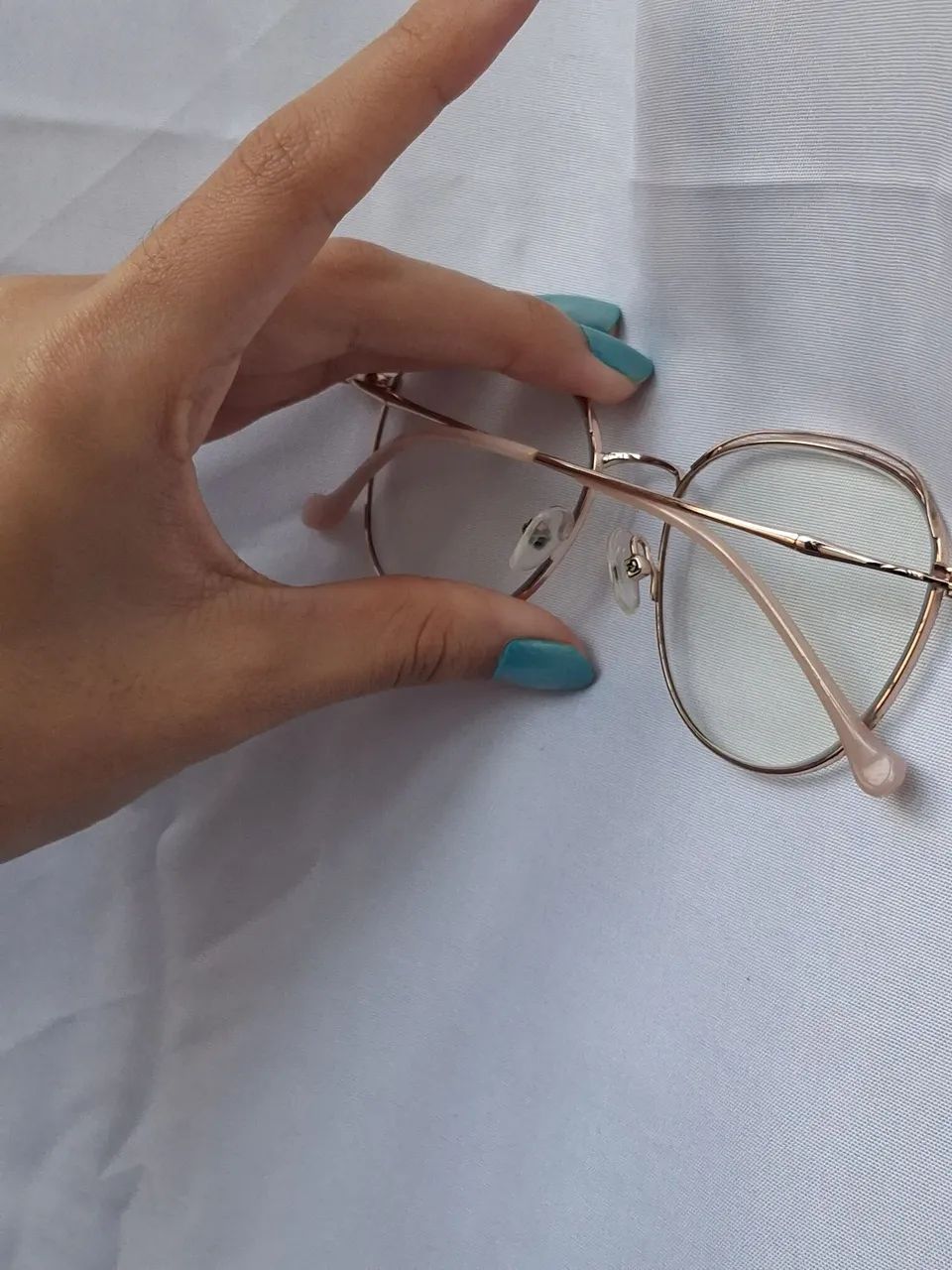 Armação de óculos redondo rosa e dourado - Foto 3