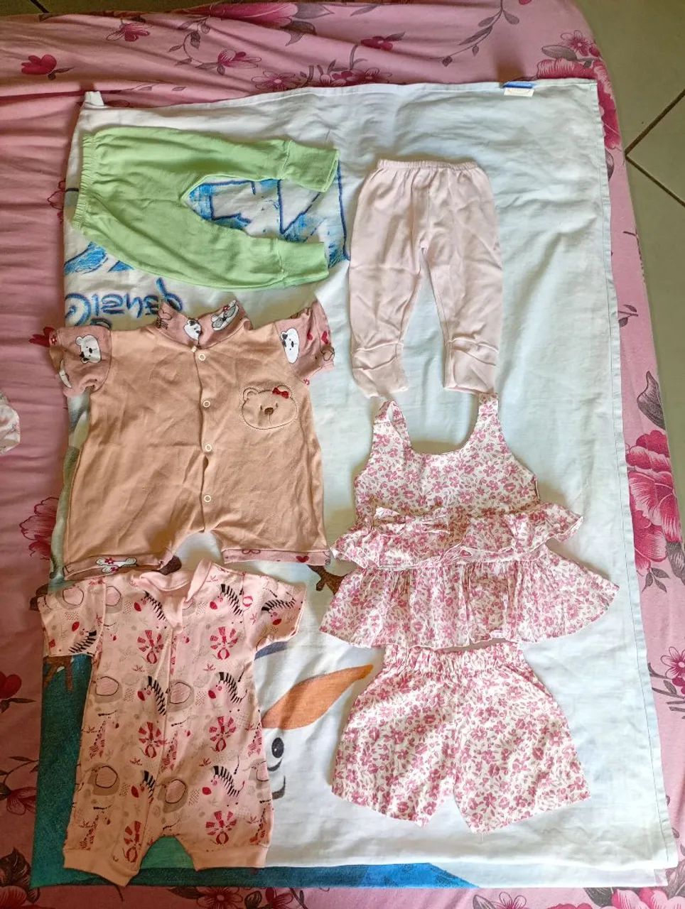 Vendo roupas e mais coisas de bebê  - Foto 6