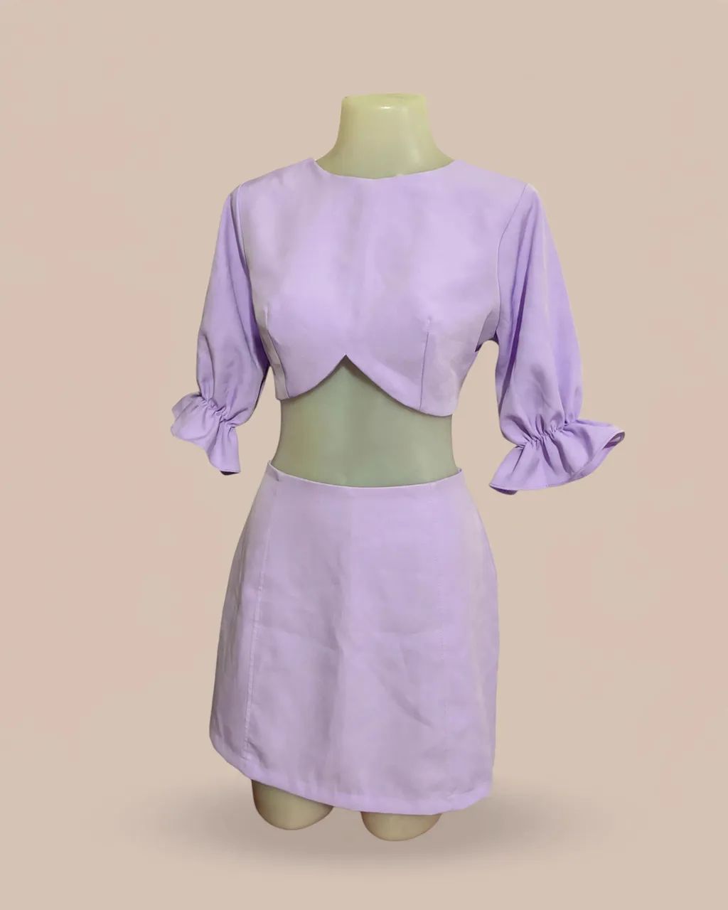 Conjunto Lilás Cropped e Calção Saia