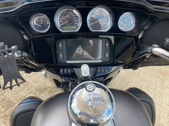 Harley Davidson Electra Glide Ultra Limited 2017  - Foto 5