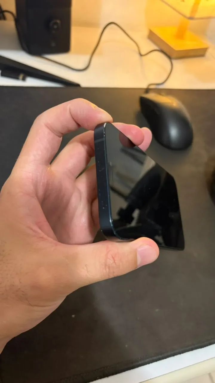 Iphone 12 - Preto - Foto 3