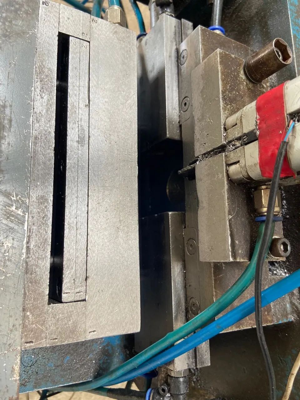 Máquina para fabricar chumbo de rodas - Foto 4