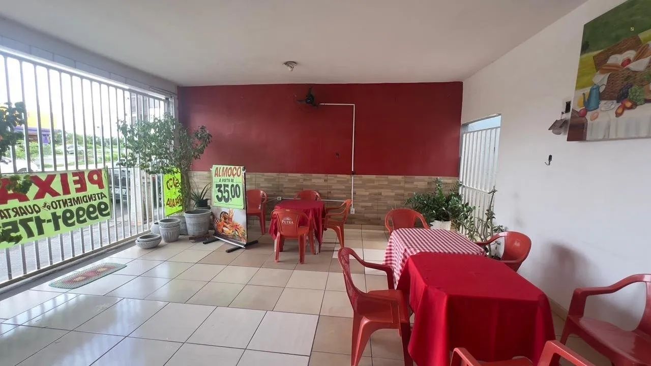 Casa Comercial à Venda no Jardim Imperial