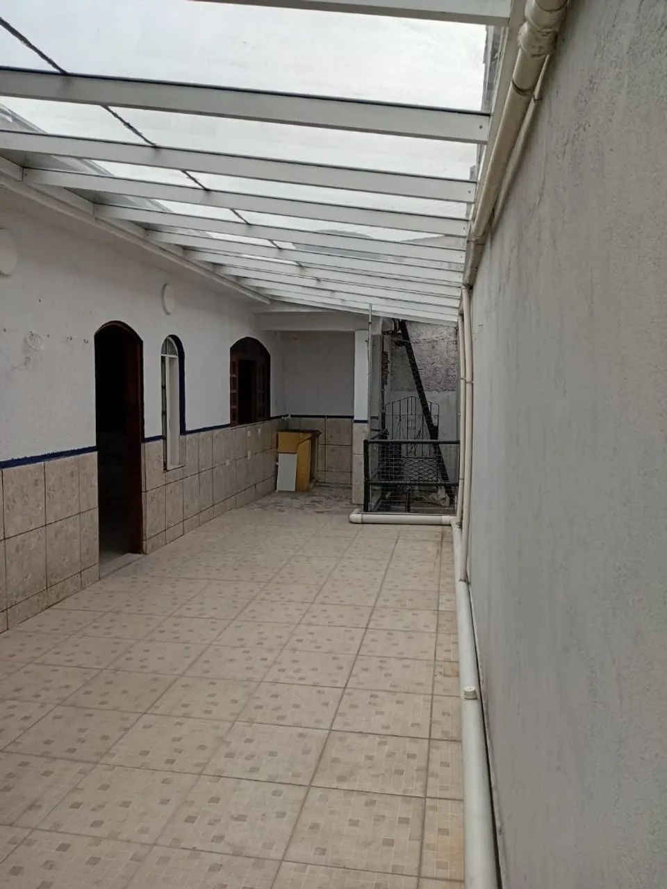 CASA DE 5 CÔMODOS E ALUGUEL  - Foto 3