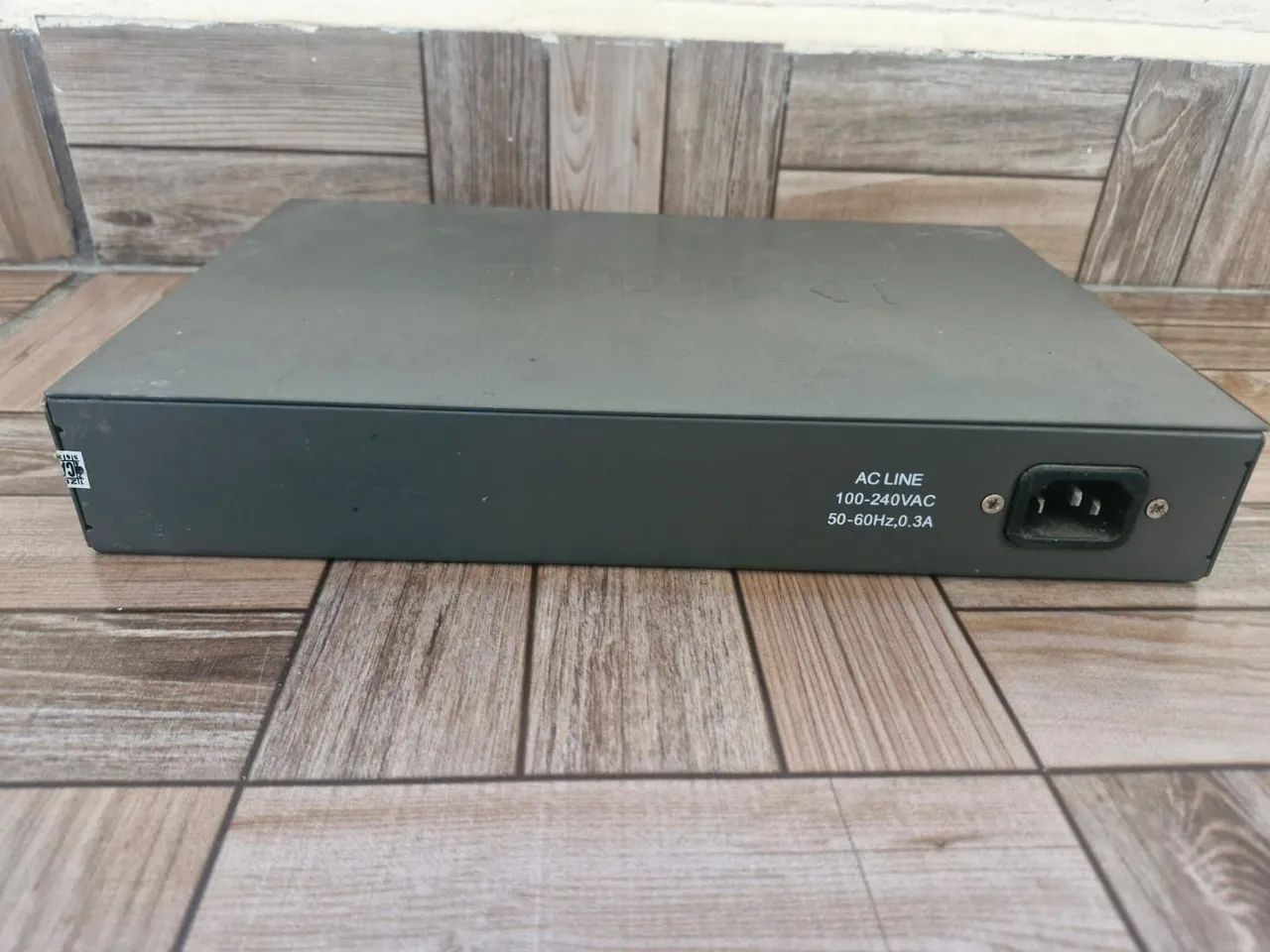 Switch de rede D-Link DES-1016D 16 Portas<br><br>16 portas