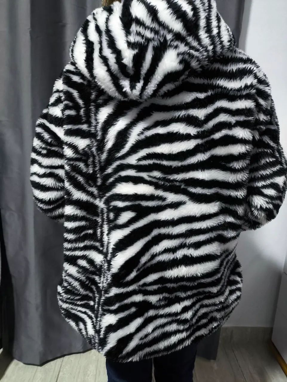 BLUSA DE FRIO PELUDA BEM QUENTINHA  - Foto 3