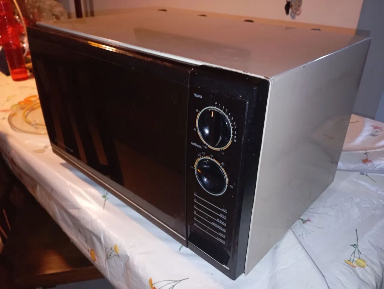 Microondas Continental antigo com defeito completo ver detalhes 