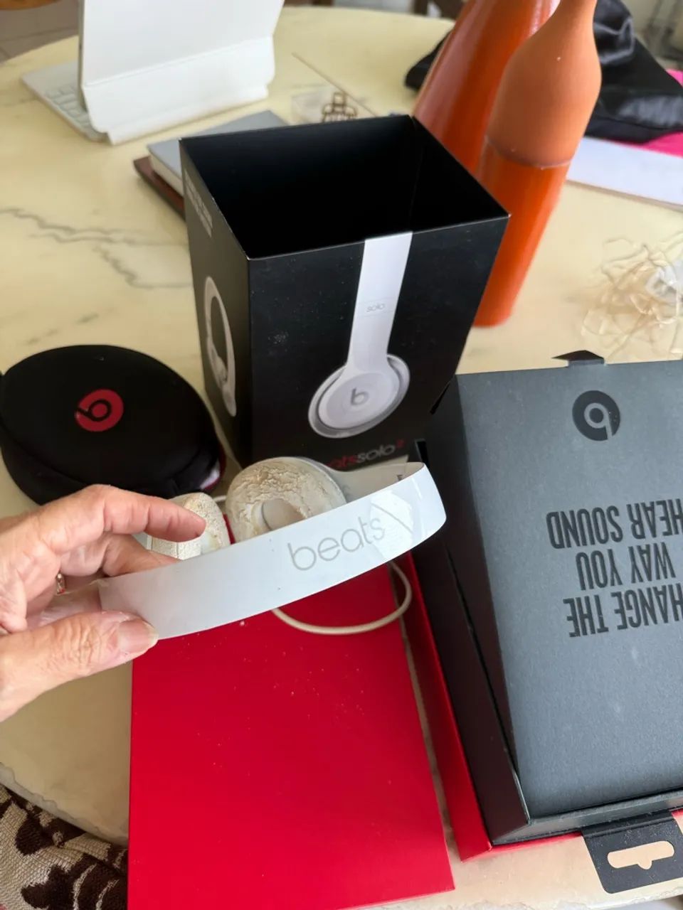 Fone Beats  precisa trocar as espumas auriculares  - Foto 5