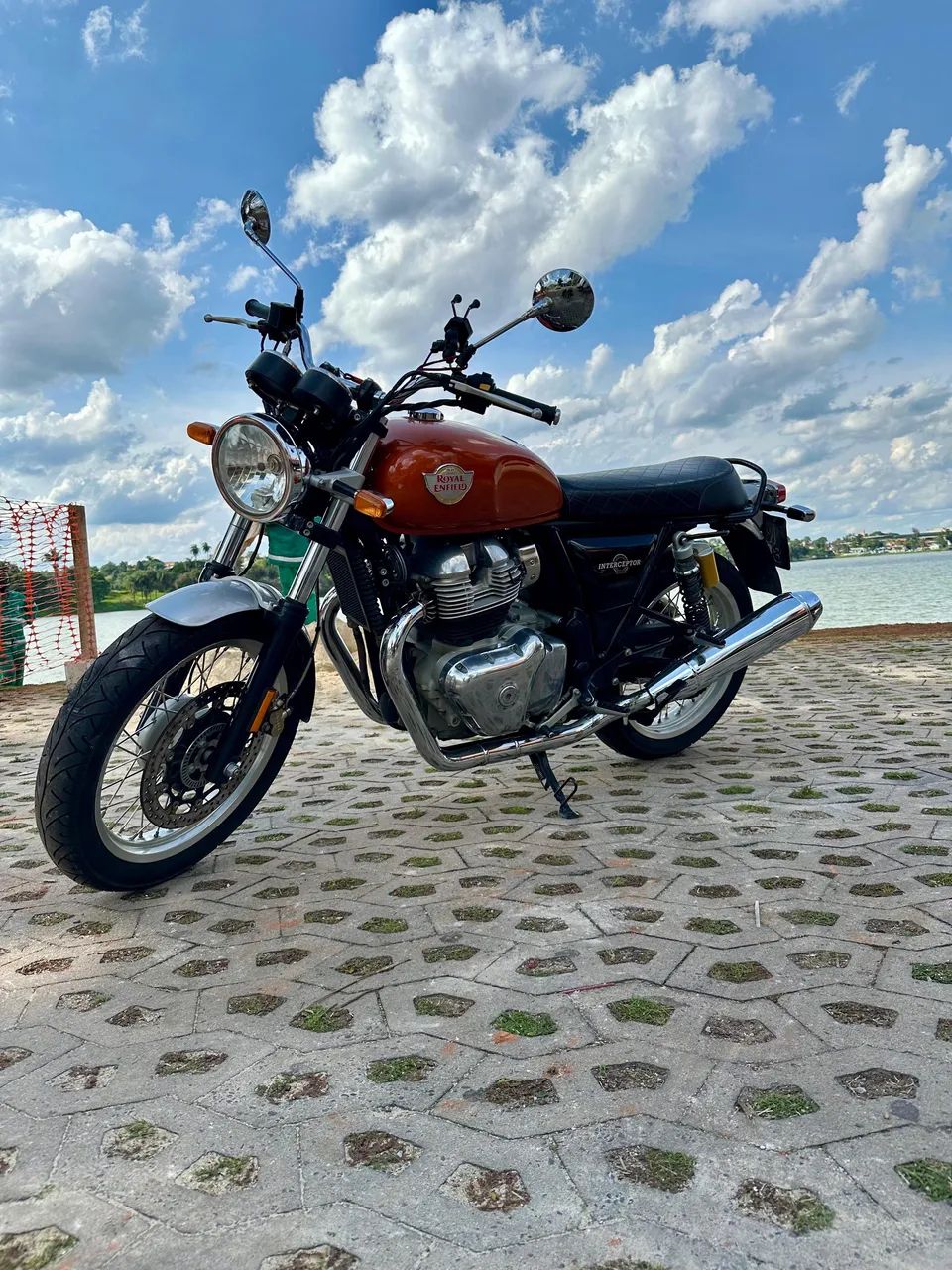 ROYAL INTERCEPTOR 650 LARANJA  - Foto 2