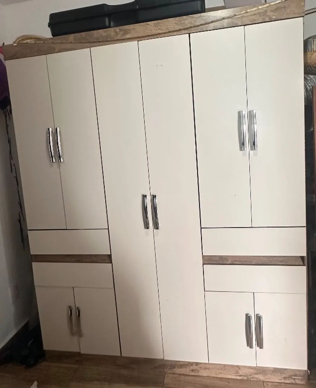 Guarda Roupa