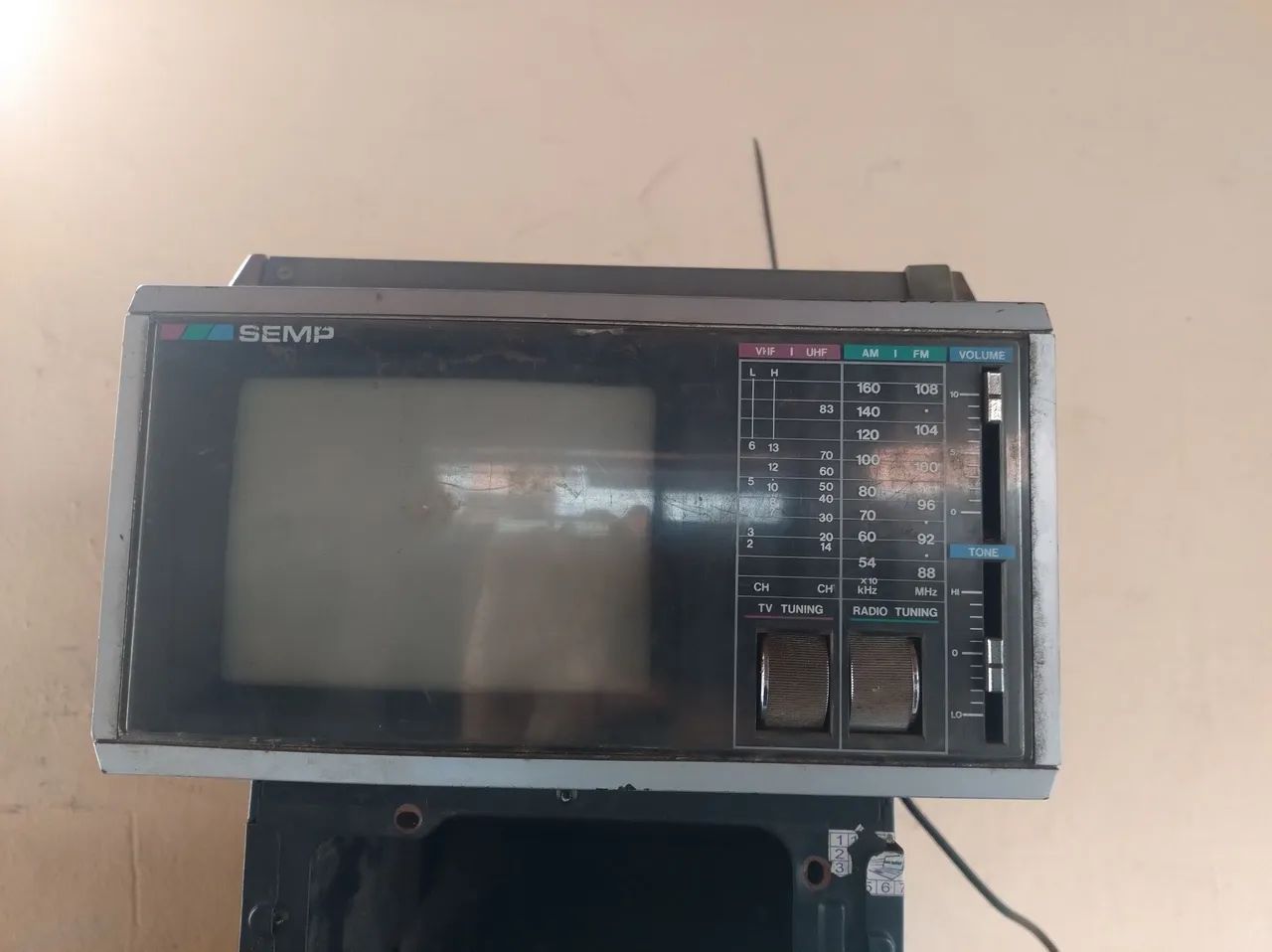 Televisão antiga