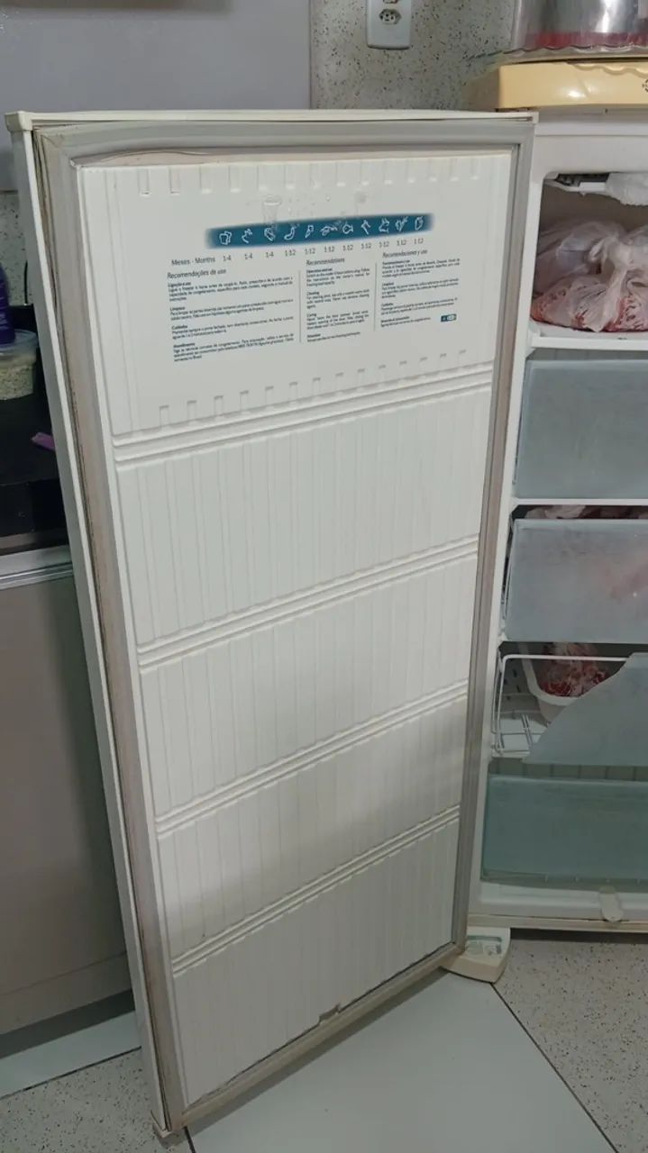 Freezer electrolux fe18 145L - Foto 2