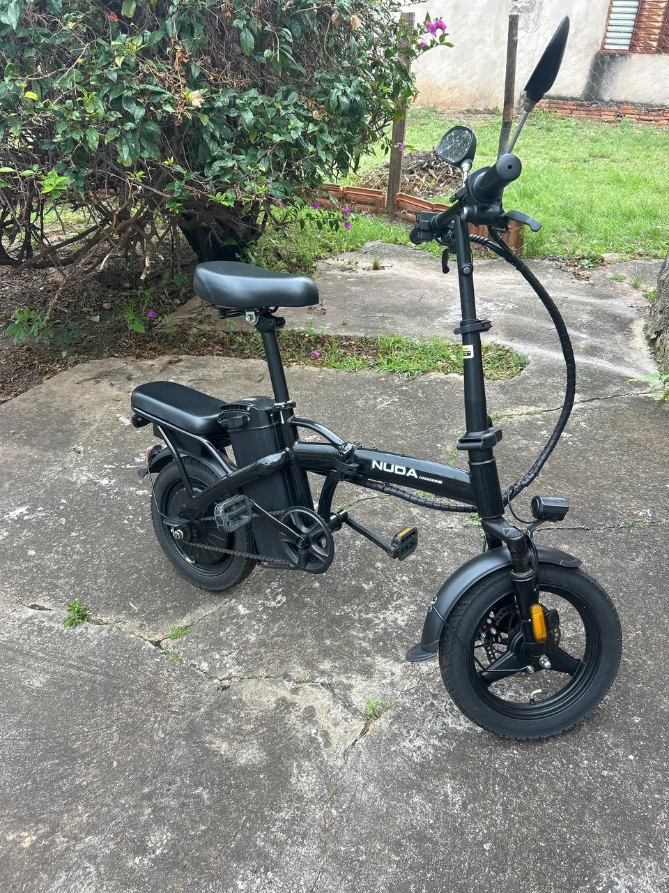 Vende se um bicicleta elétrica 
