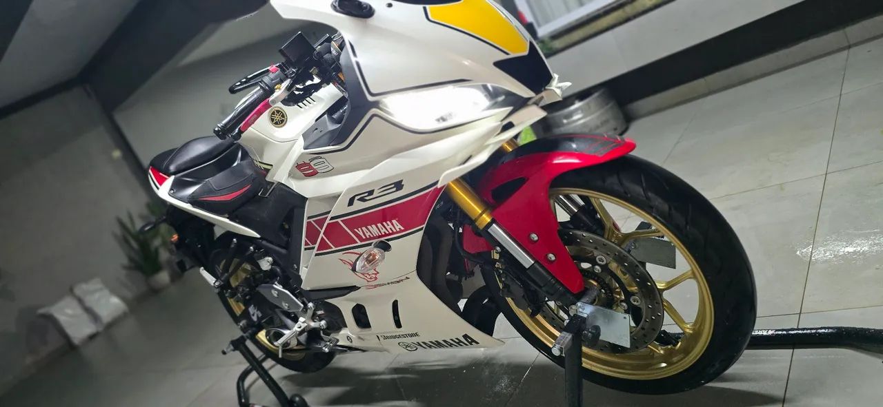 Vendo yamaha r3 