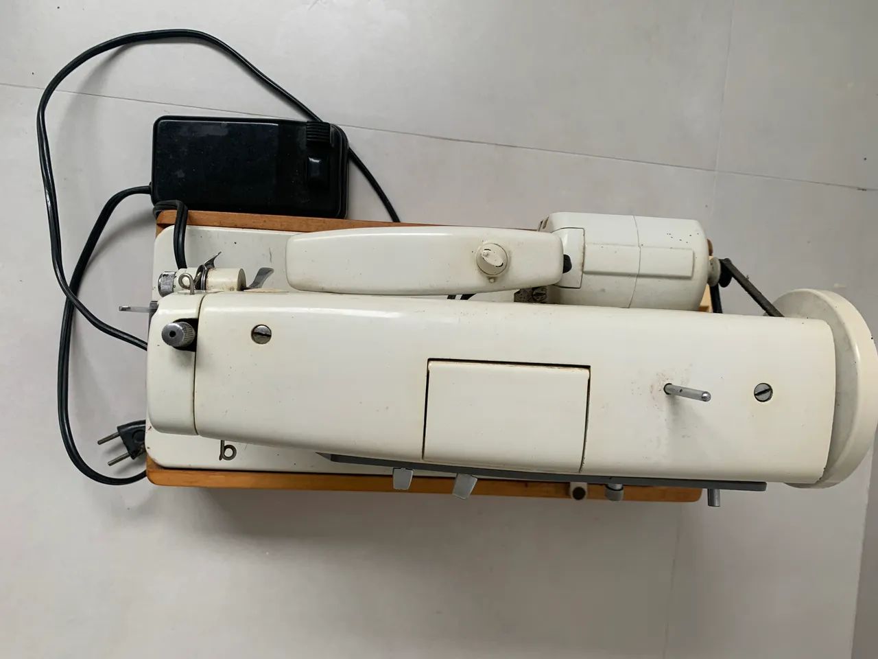 Máquina de costura  - Foto 4