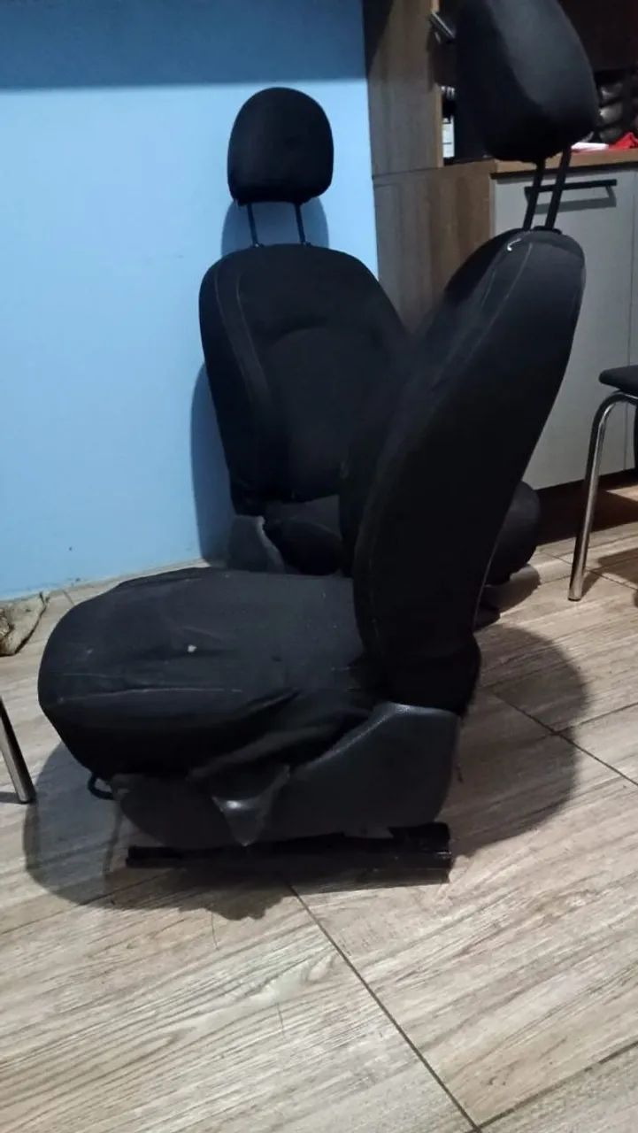Bancos Mobi - Dianteiros - Foto 3