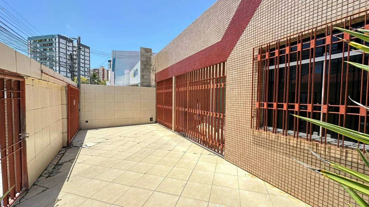 CASA EM RUA PÚBLICA NA 13 DE JULHO [4172] - Foto 3