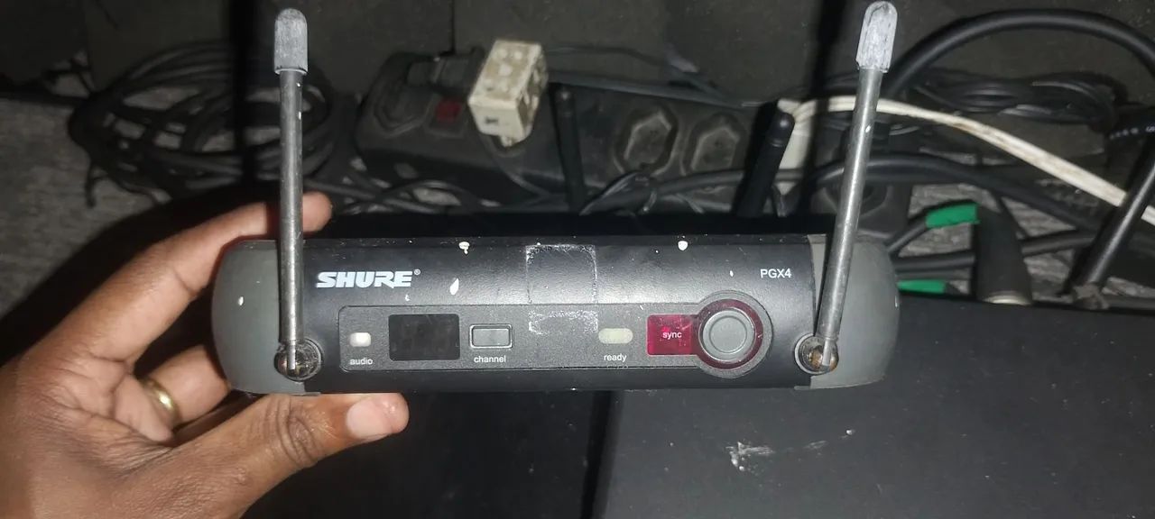 Microfone headset Shure PG30 + Transmissor Shure PGX1 + Receptor Shure PGX4 Wireless - Foto 3