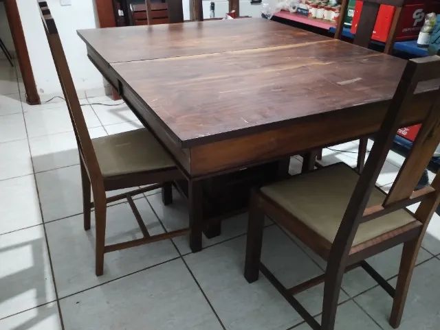 Mesa de Jantar madeira maciça