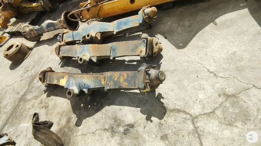 Eixo dianteiro 4x2 retroescavadeira JCB 3C p/n 125/89700 2