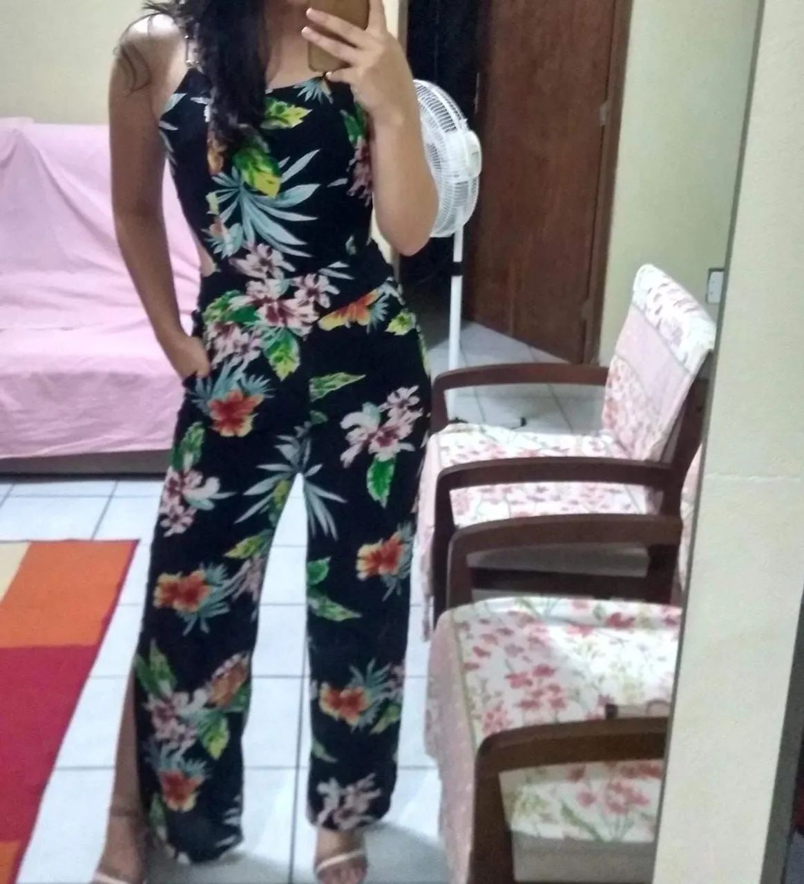 Macacão com fenda