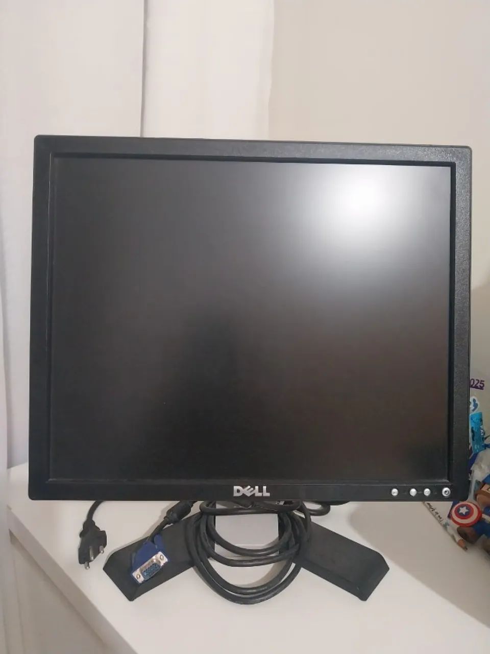 Monitor Dell 17" E178FPC - Funcionando - Botão Power com defeito - Foto 2
