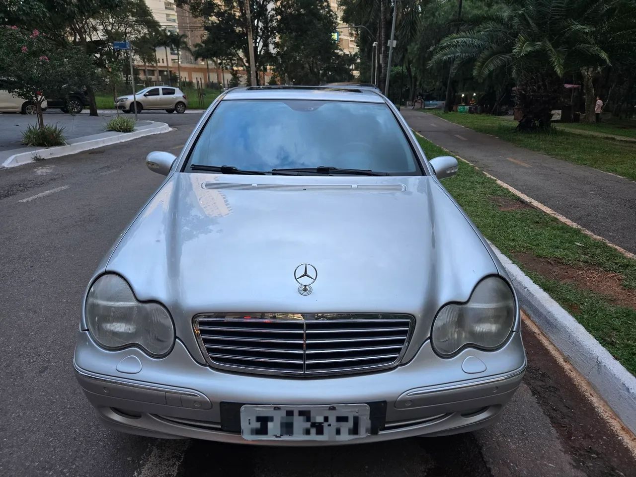 Mercedes-Benz C-320 Avantgarde 3.2 V6 24V 4P Aut. 2001