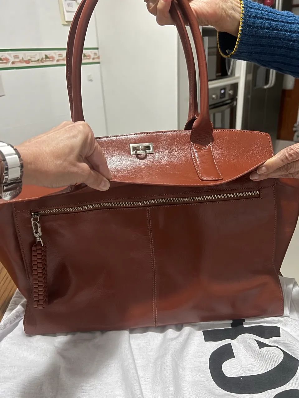 Bolsa Schutz Couro marrom NOVA  - Foto 2